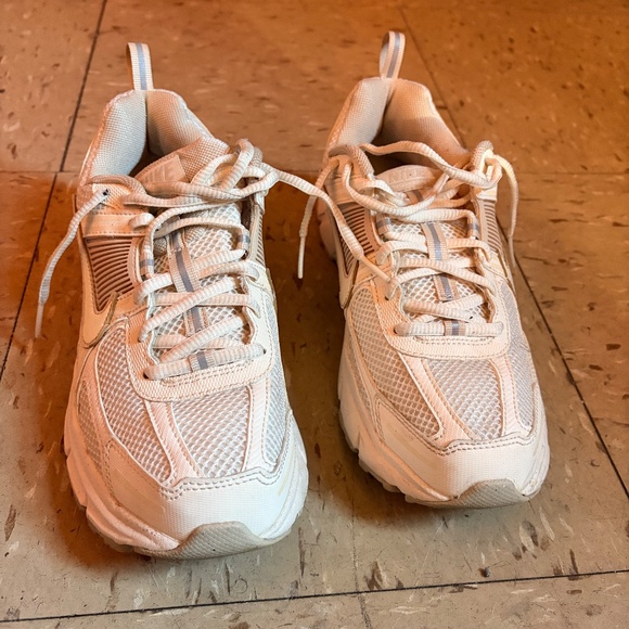 Nike Kids Running shoes - Picture 4 of 7